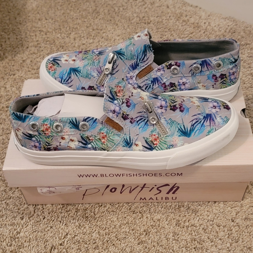 Women's Sneakers